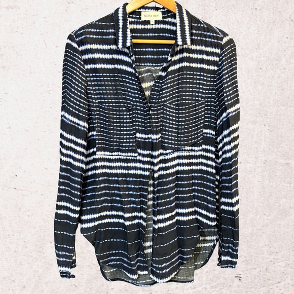 Bella Dahl Blue and White Button Down Shirt with Geometric Pattern - Picture 1 of 4